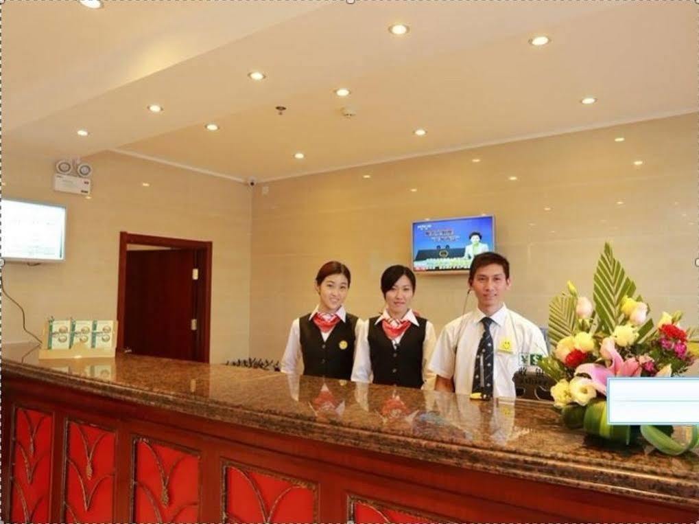 格林豪泰海南省三亚市春园海鲜广场快捷酒店 外观 照片